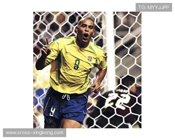 世界足坛著名后卫球星的传奇生涯与巅峰瞬间盘点