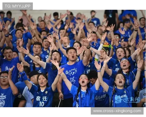 足球巨星慷慨送福利助力慈善事业无私奉献感动球迷